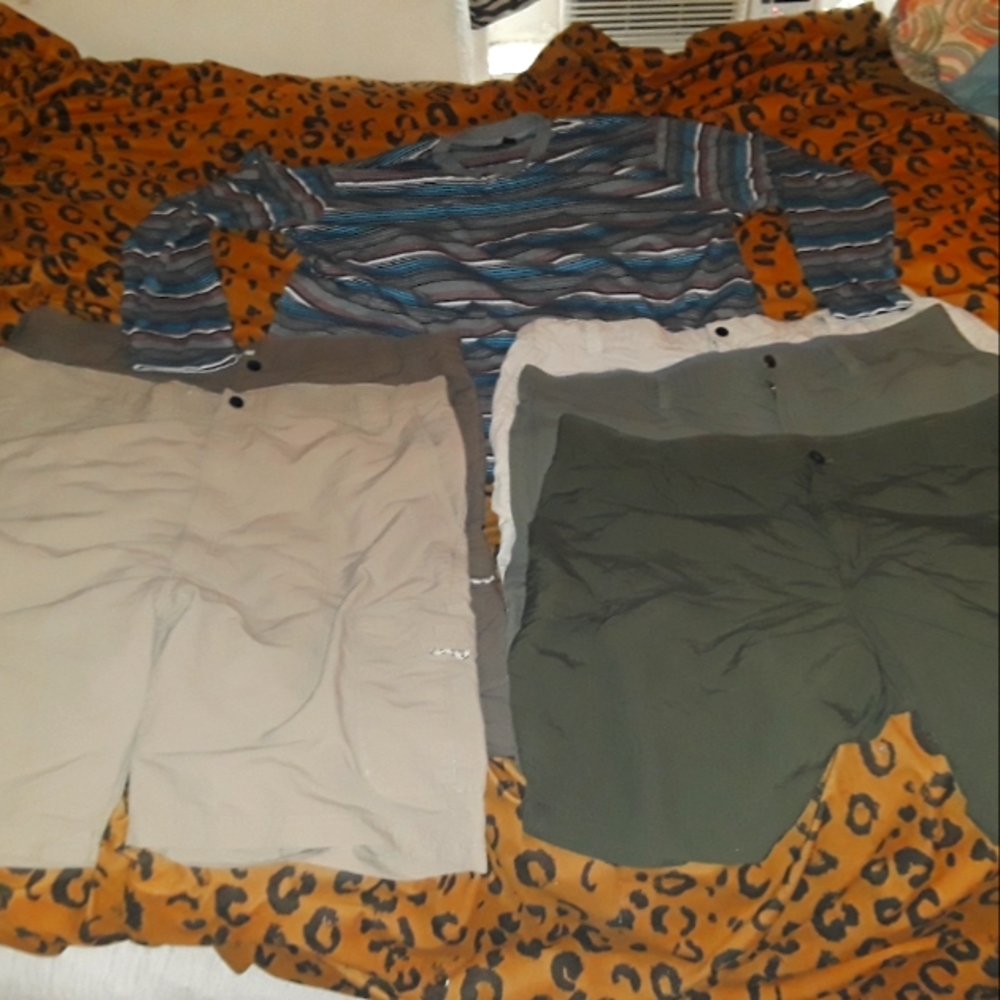Men's Long t-shirt & 5 cargo shorts